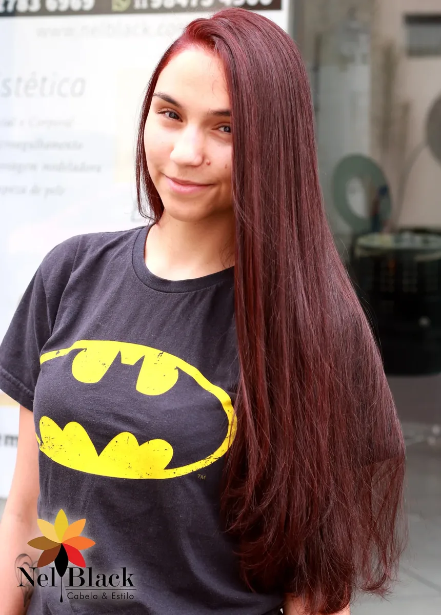 Coloração ou mechas executadas no Nelblack