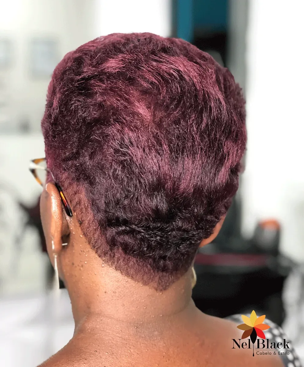 Corte feminino executado no Nelblack