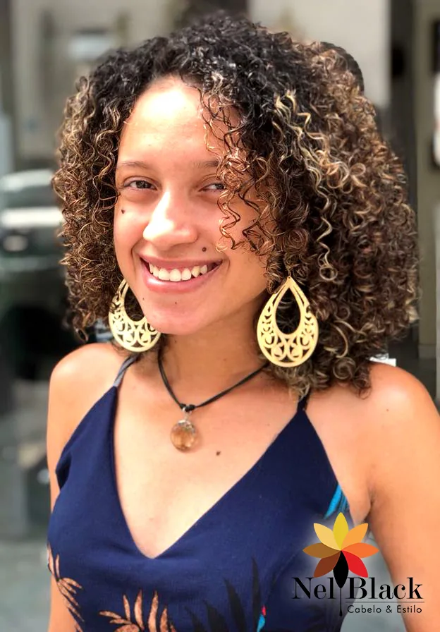 Corte feminino executado no Nelblack
